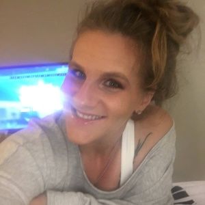 Meet your Posher, Abby